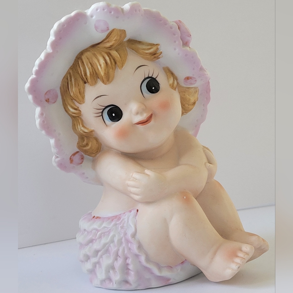 VINTAGE LEFTON Piano Baby FIGURINE